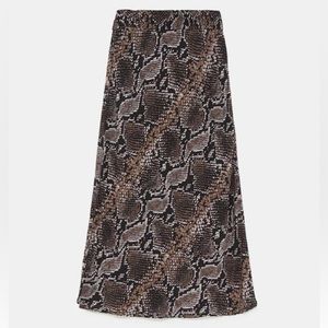 🐍 ZARA TRF Snakeskin Print Midi Skirt | XS | 100% Viscose